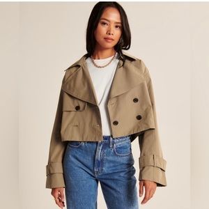 NWT Abercrombie and Fitch Cropped Trench
Coat Tan Brown Size Large